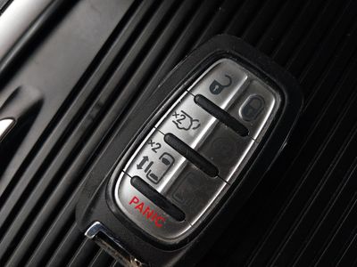 2024 Chrysler Pacifica — photo 15 view