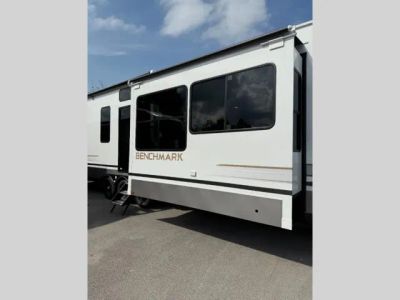2026 Alliance RV Benchmark - Photo 3