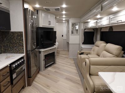2026 Fleetwood Bounder - Photo 5