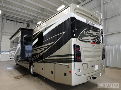 2026 Fleetwood Bounder - Photo 3