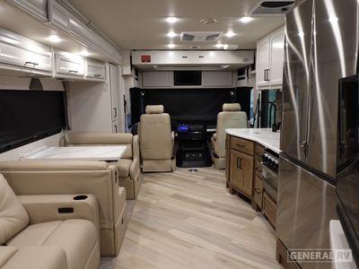 2026 Fleetwood Bounder - Photo 6