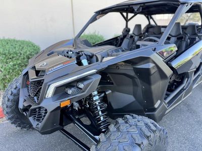 2026 Can-Am Maverick X3 Max X RS Turbo RR Triple Black_7.6 in. - Photo 18