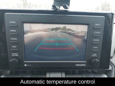2021 Toyota RAV4 XLE - Photo 22