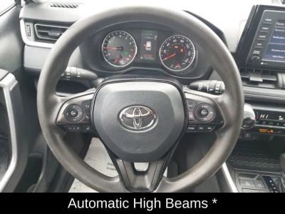 2021 Toyota RAV4 XLE - Photo 18