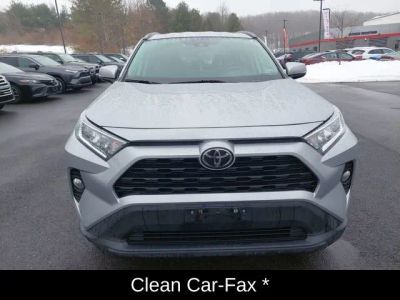 2021 Toyota RAV4 XLE - Photo 9