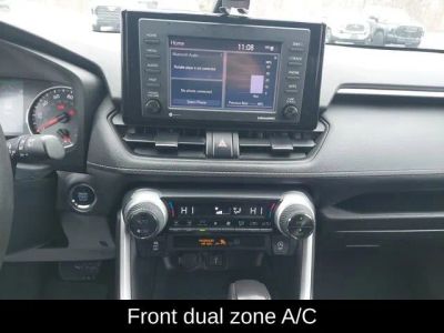 2021 Toyota RAV4 XLE - Photo 21
