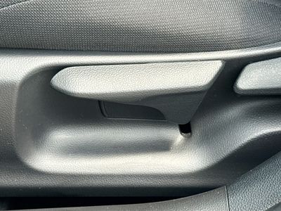2024 Toyota Corolla Hatchback - Photo 23