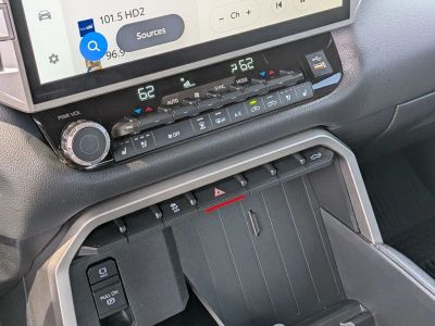 2025 Toyota Tundra - Photo 14