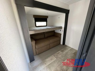 2025 Palomino Puma Destination - Photo 8
