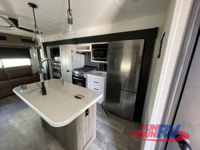 2025 Palomino Puma Destination - Photo 9