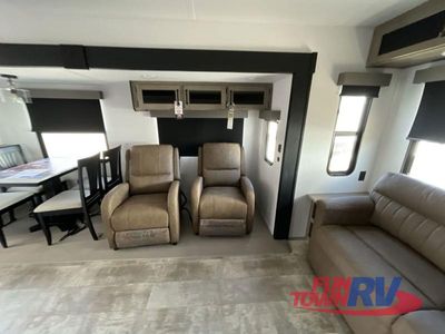 2025 Palomino Puma Destination - Photo 11