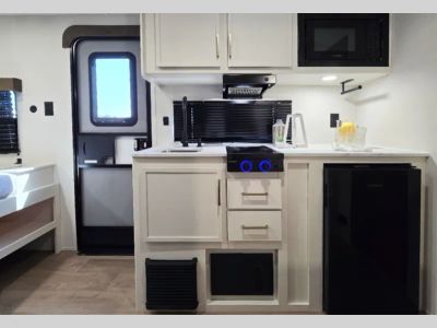 2027 Grand Design Transcend One - Photo 3