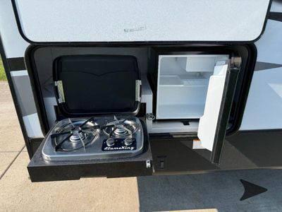 2022 Dutchmen RV Astoria - Photo 11