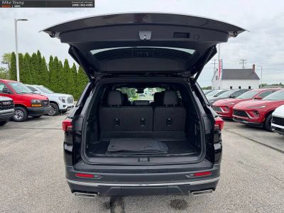 2026 Buick Enclave — detail view