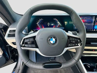 2026 BMW 4 Series — photo 8 view