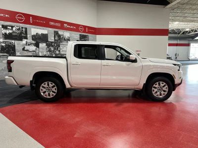 2023 Nissan Frontier — side profile view