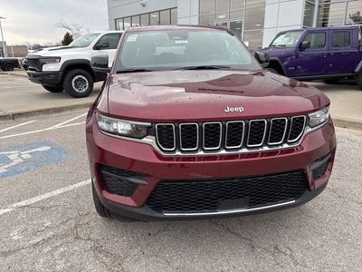 2026 Jeep Grand Cherokee - Photo 9