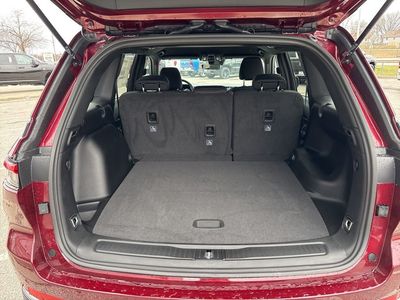2026 Jeep Grand Cherokee - Photo 3