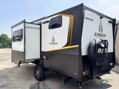 2022 Ember RV Overland Series — photo 8 view