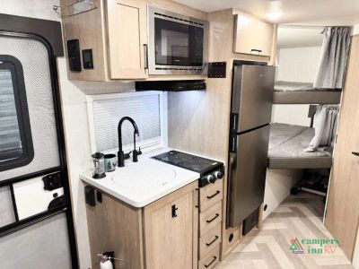 2022 Ember RV Overland Series — photo 18 view