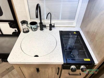 2022 Ember RV Overland Series — photo 21 view