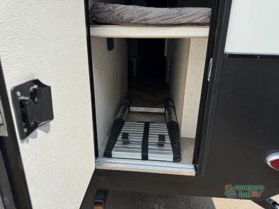 2022 Ember RV Overland Series — photo 16 view
