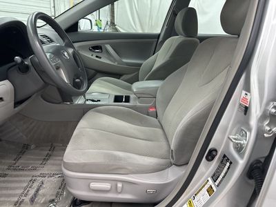 2009 Toyota Camry - Photo 11