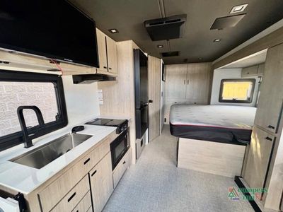 2025 Grand Design Lineage Series M - Photo 50