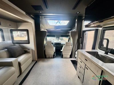 2025 Grand Design Lineage Series M - Photo 15