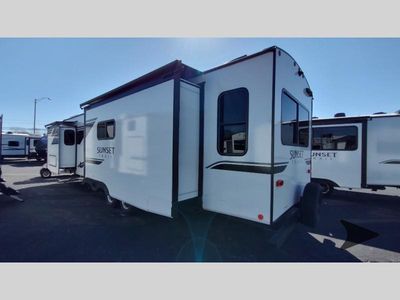 2025 CrossRoads RV Sunset Trail Super Lite - Photo 12