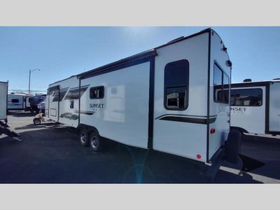 2025 CrossRoads RV Sunset Trail Super Lite - Photo 10