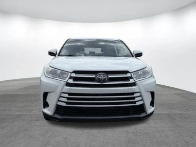 2019 Toyota Highlander - Photo 2