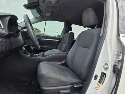 2019 Toyota Highlander - Photo 12