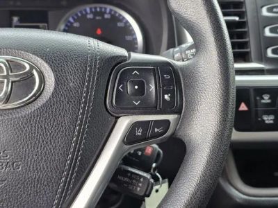 2019 Toyota Highlander - Photo 25
