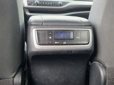 2019 Toyota Highlander - Photo 17