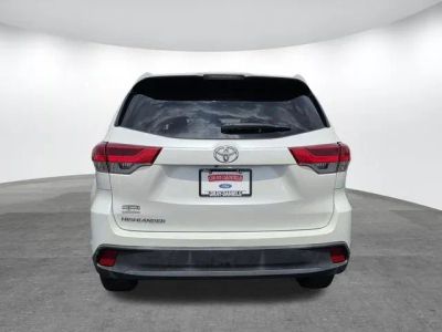 2019 Toyota Highlander - Photo 5