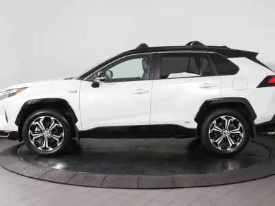 2023 Toyota RAV4 Prime - Photo 2