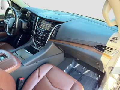 2020 Cadillac Escalade — photo 15 view