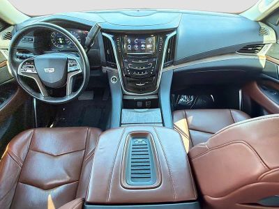 2020 Cadillac Escalade — photo 17 view