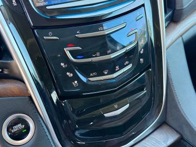 2020 Cadillac Escalade — photo 36 view