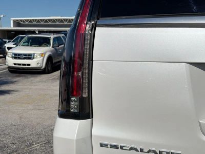 2020 Cadillac Escalade — photo 10 view
