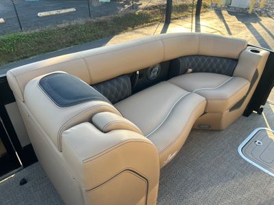 2026 Barletta Lusso L25UE - Photo 3