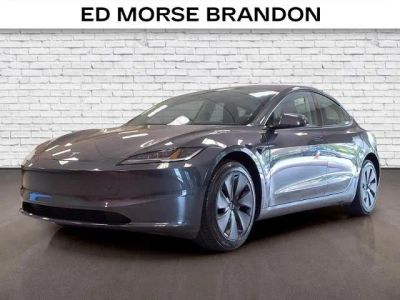2025 Tesla Model 3 Long Range in Gry/Gray — front three-quarter view