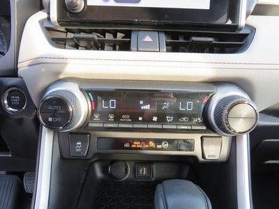 2025 Toyota RAV4 - Photo 64