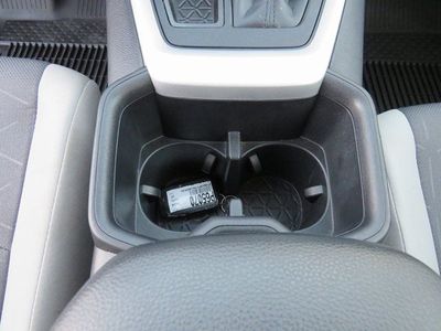 2025 Toyota RAV4 - Photo 22