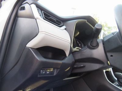 2025 Toyota RAV4 - Photo 33