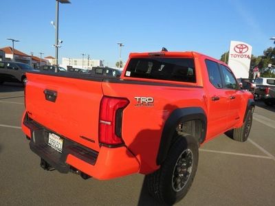 2024 Toyota TACOMA TRD OFFRD — photo 12 view