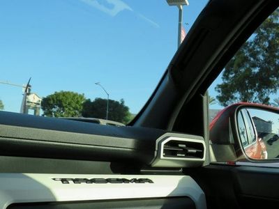 2024 Toyota TACOMA TRD OFFRD — photo 36 view