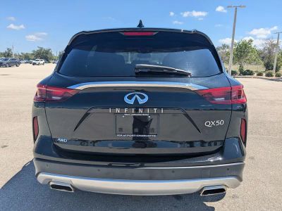 2021 INFINITI QX50 — engine compartment view