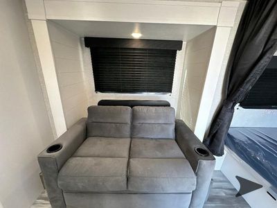 2025 Jayco Jay Flight SLX - Photo 12